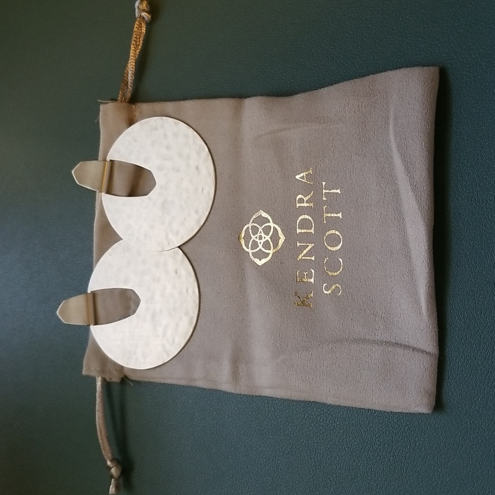 Like New Kendra Scott Large Silver Earnings